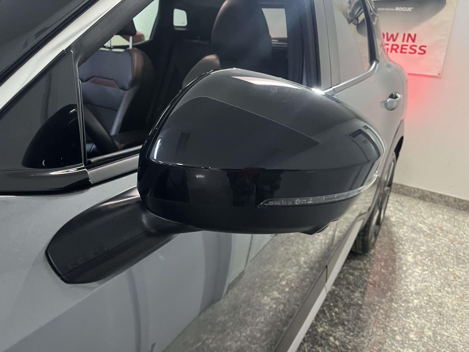 2025 Nissan Kicks SR Intelligent AWD