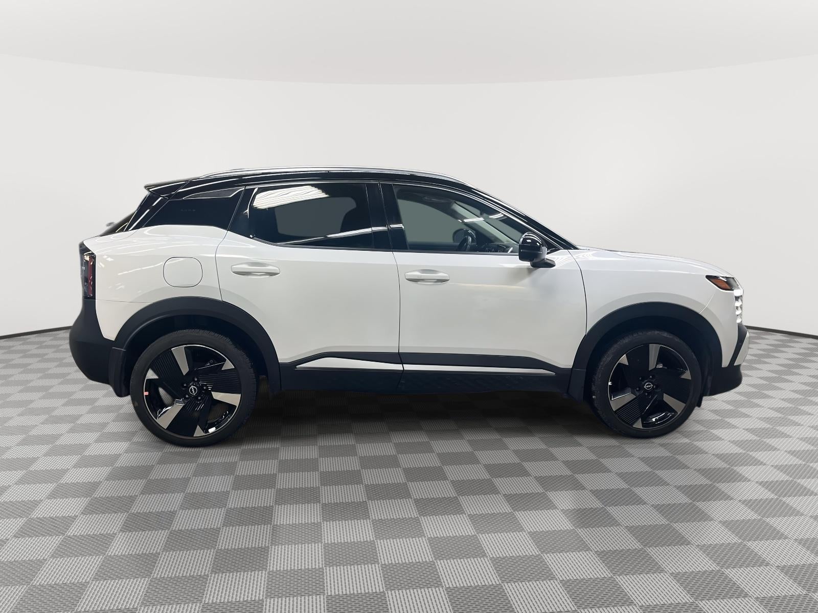 2025 Nissan Kicks SR Intelligent AWD