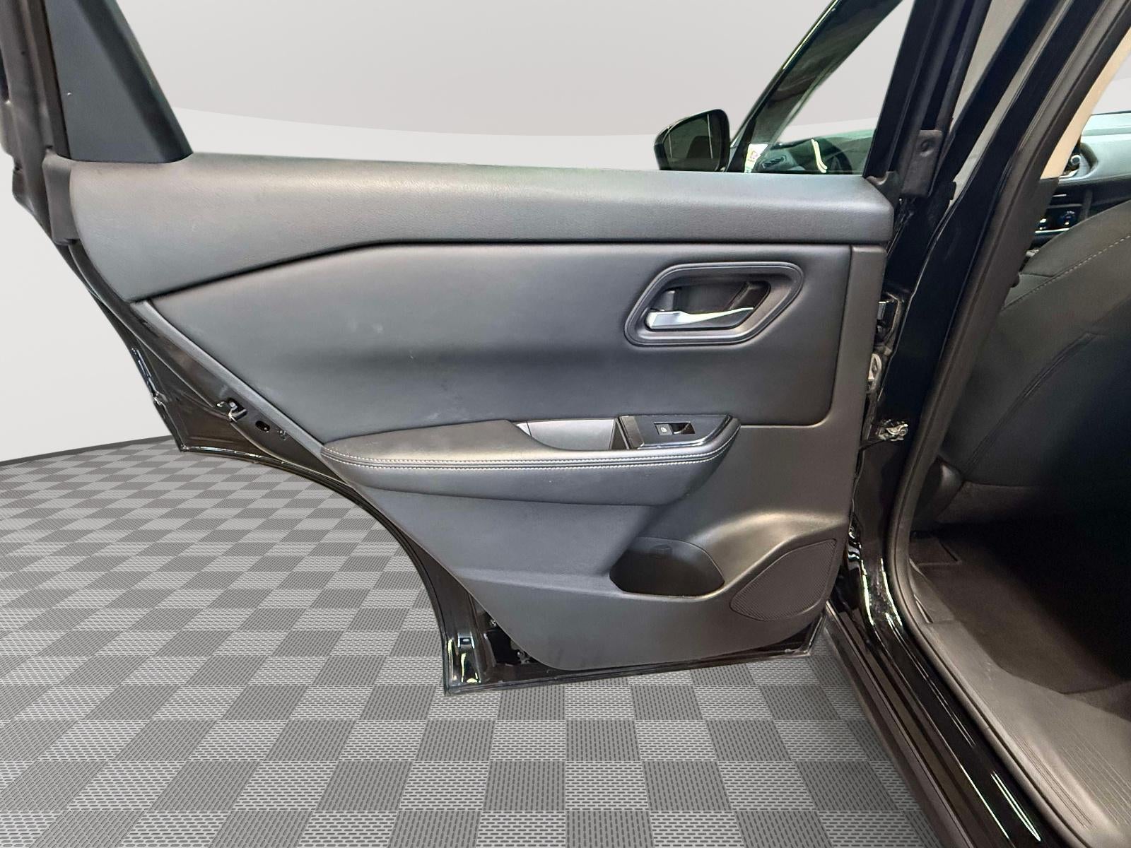 2024 Nissan Rogue SV FWD