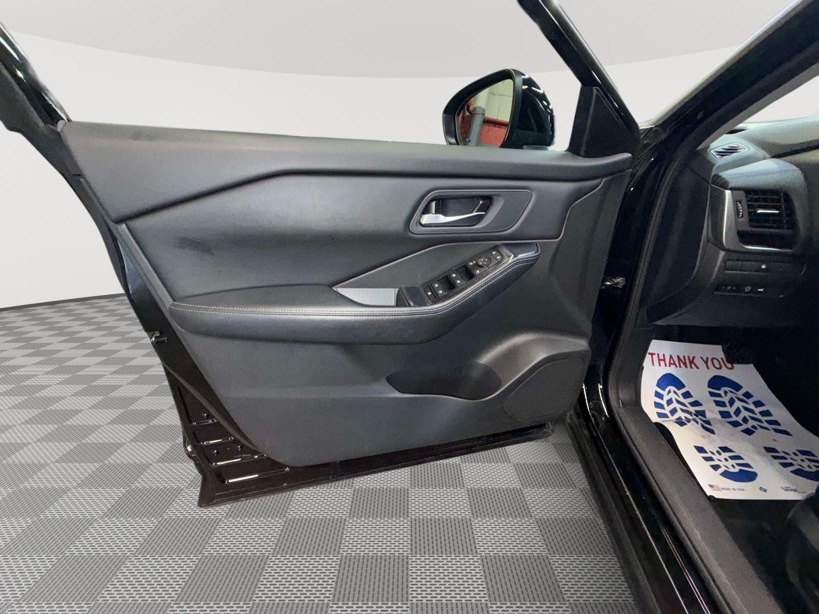 2024 Nissan Rogue SV FWD