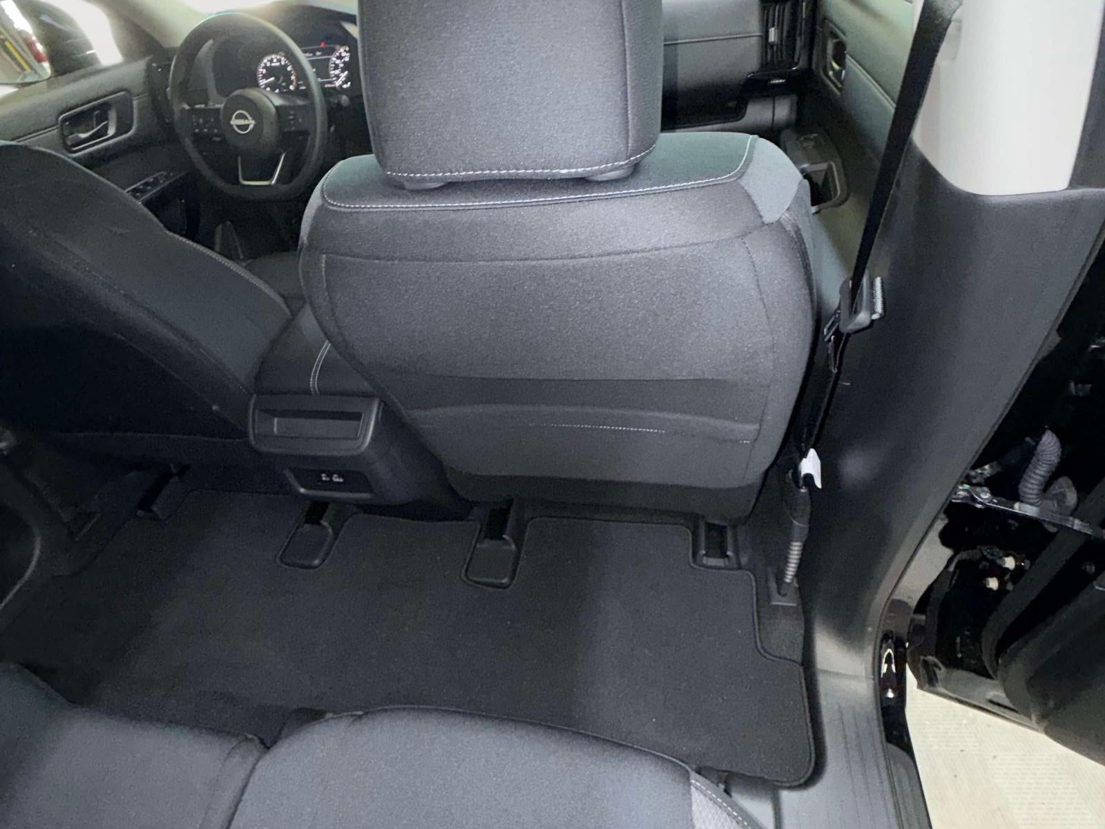 2025 Nissan Pathfinder S 4WD
