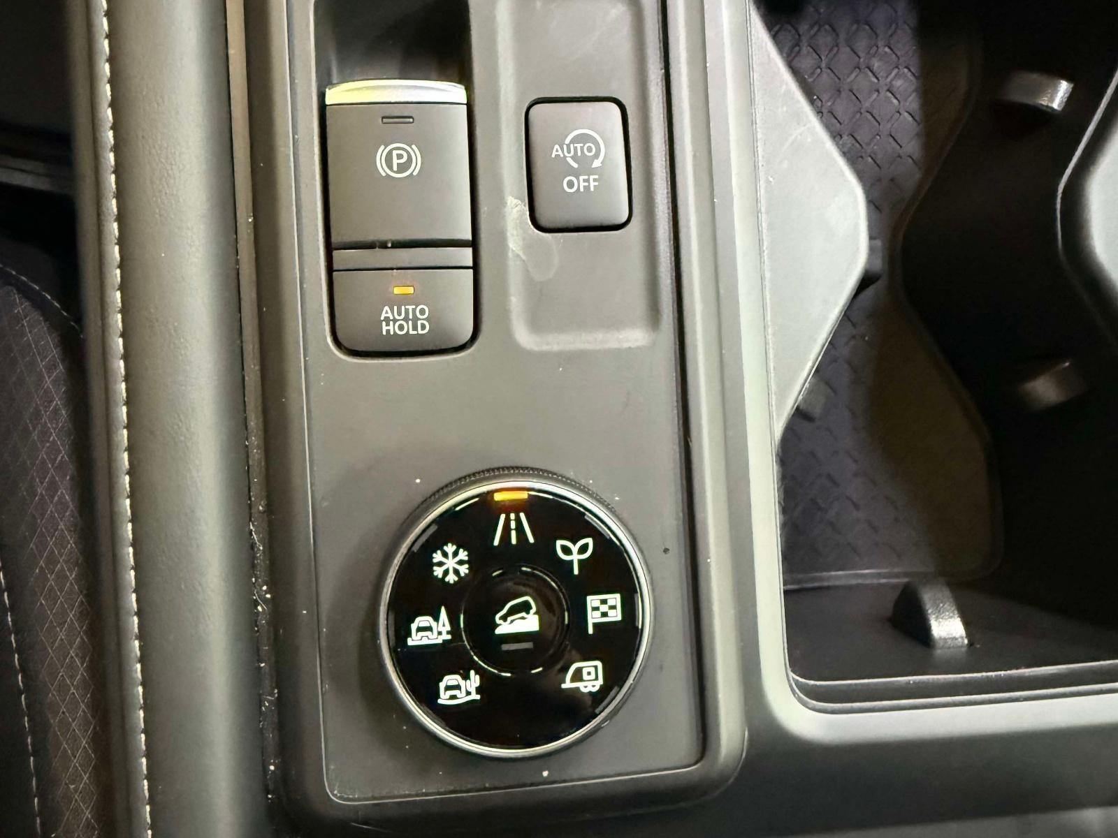 2025 Nissan Pathfinder S 4WD