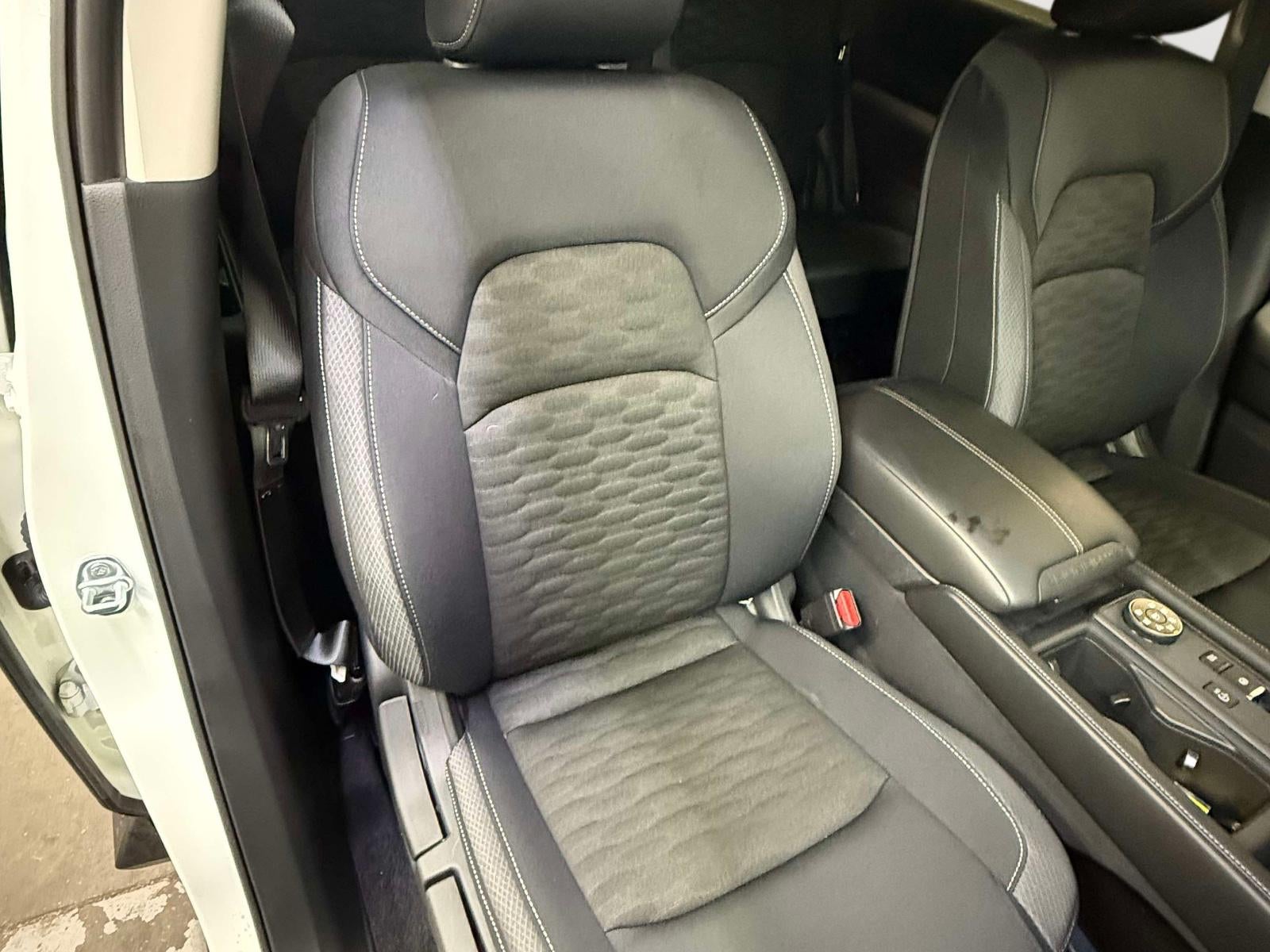 2025 Nissan Pathfinder S 4WD