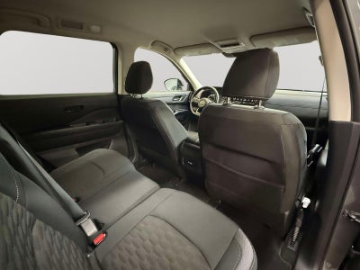 2024 Nissan Pathfinder S 4WD