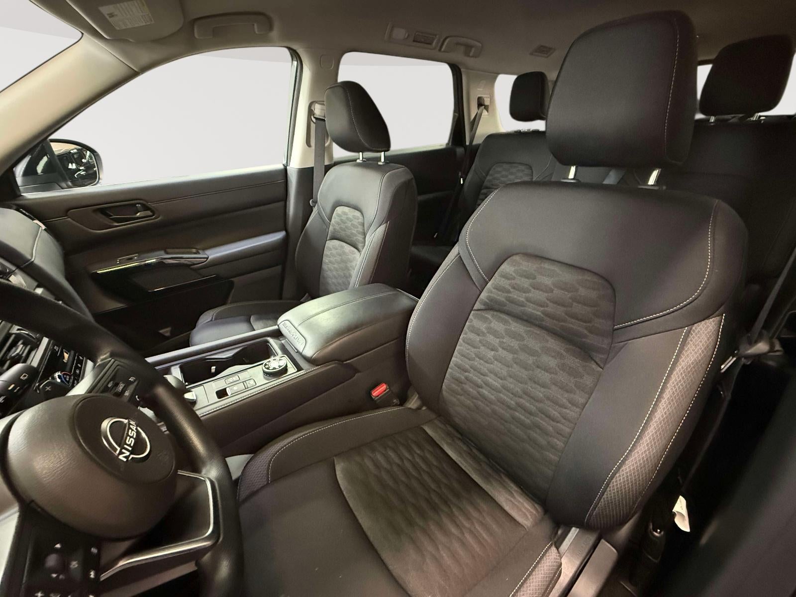 2024 Nissan Pathfinder S 4WD