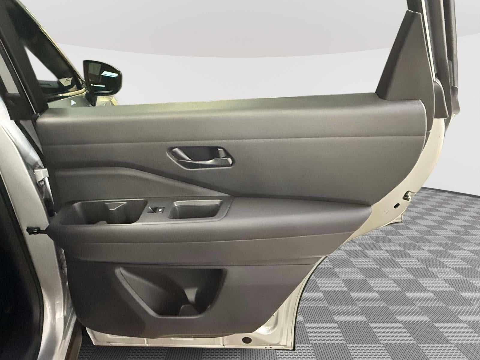 2025 Nissan Pathfinder S 4WD