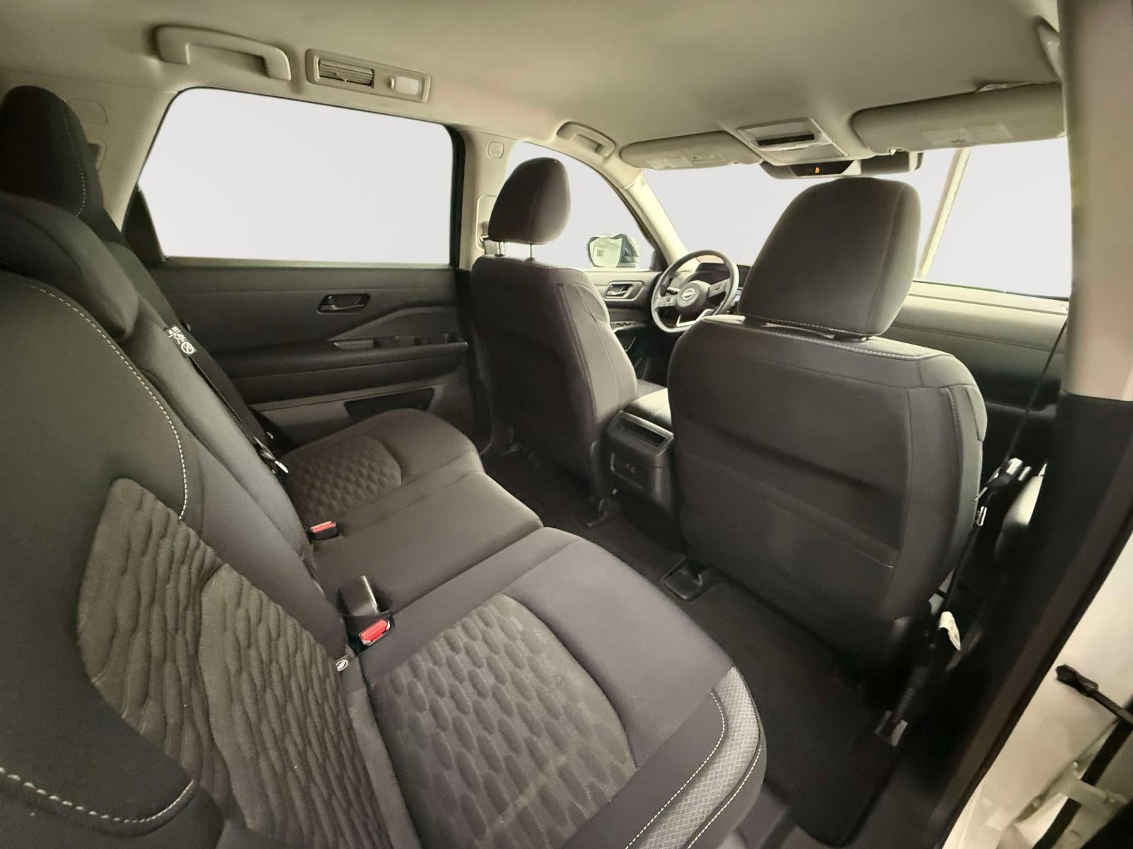 2023 Nissan Pathfinder S 4WD