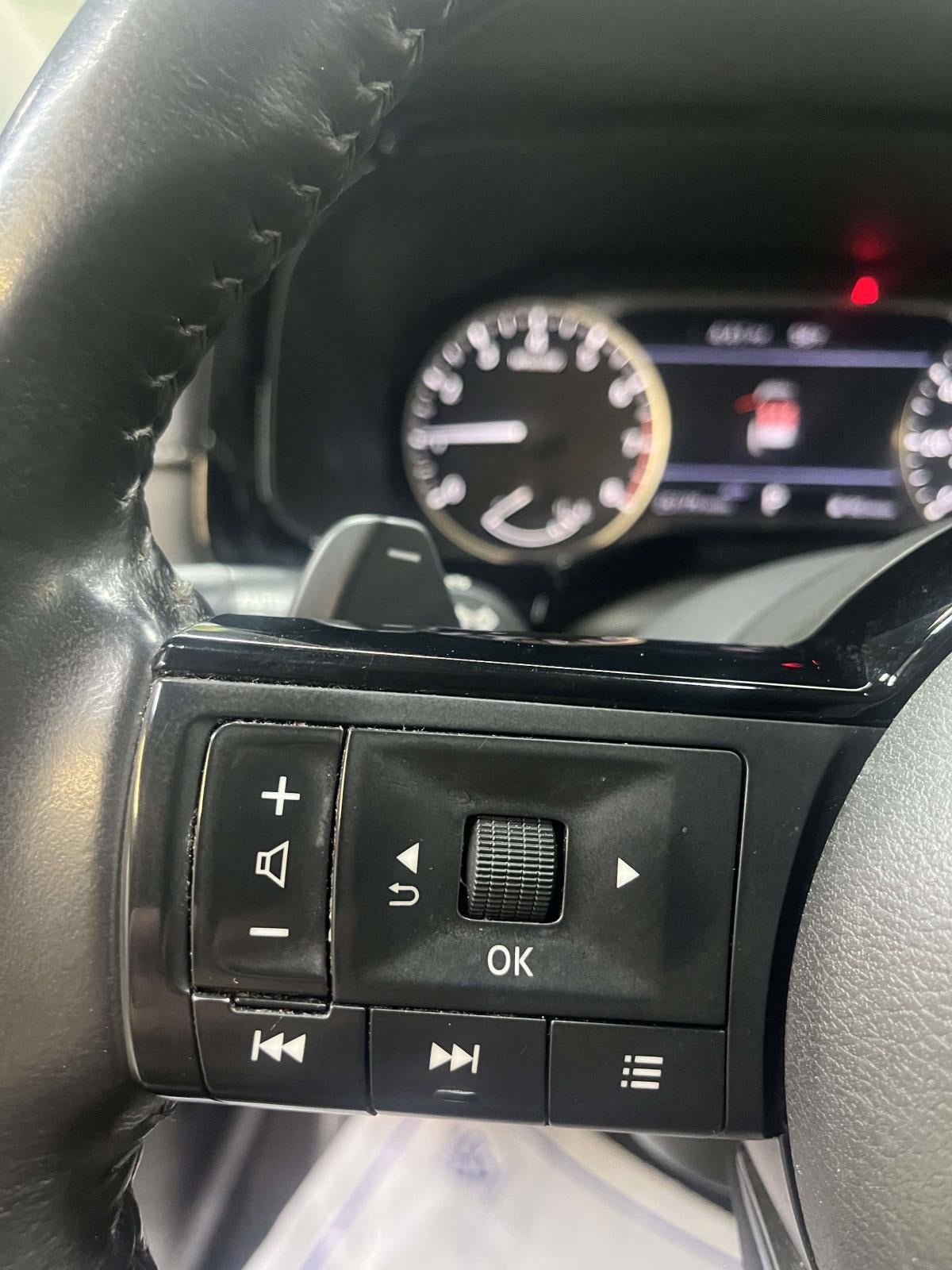 2022 Nissan Pathfinder SV 4WD