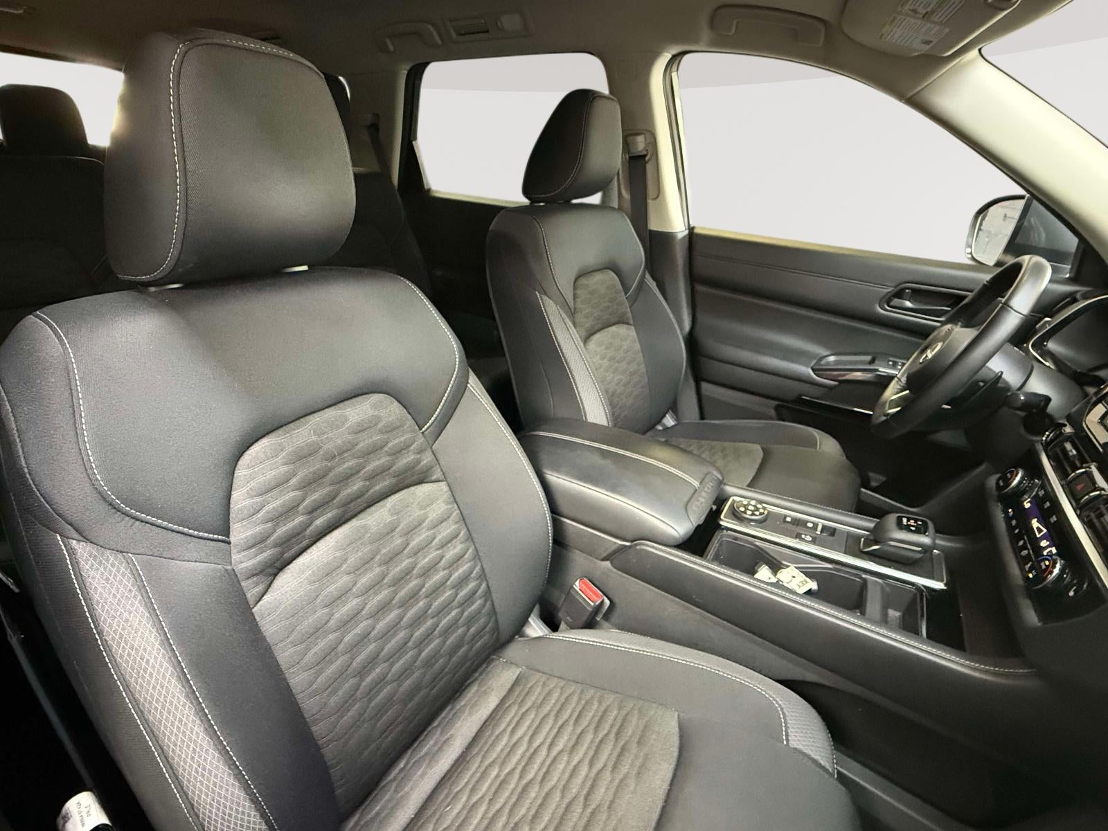 2023 Nissan Pathfinder SV 4WD