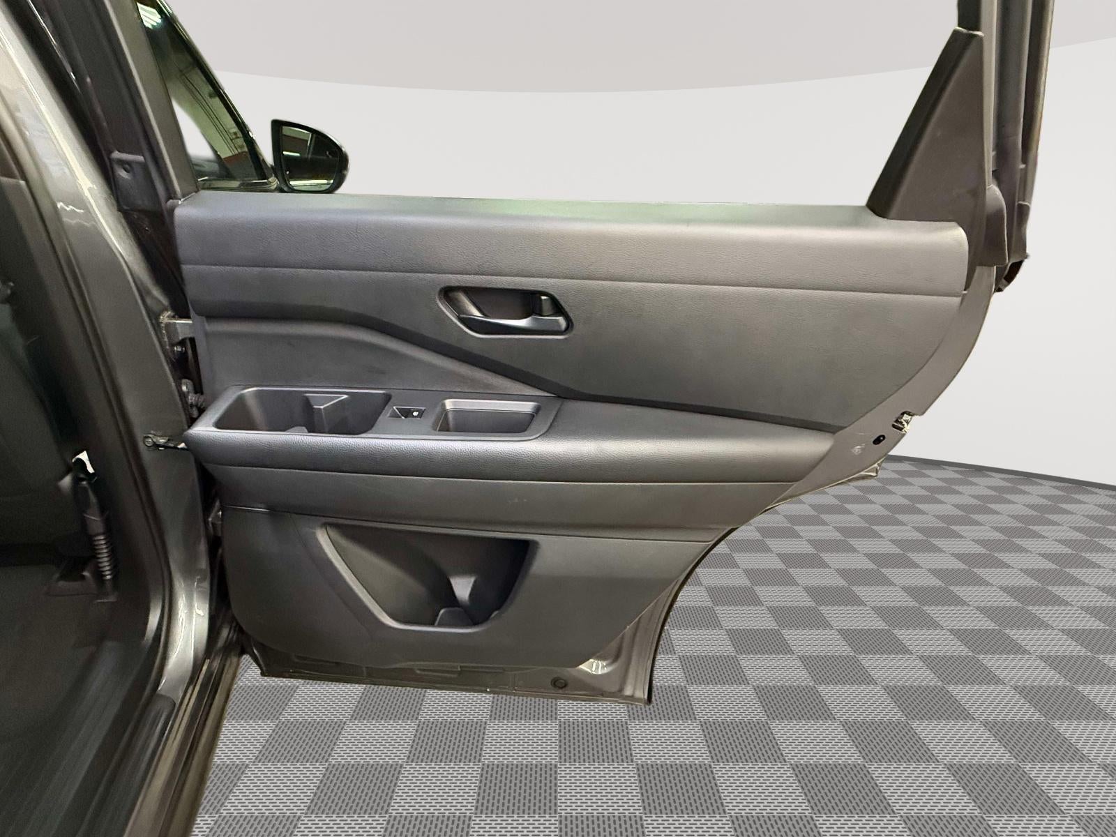 2023 Nissan Pathfinder SV 4WD