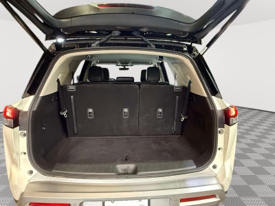 2023 Nissan Pathfinder SL 4WD