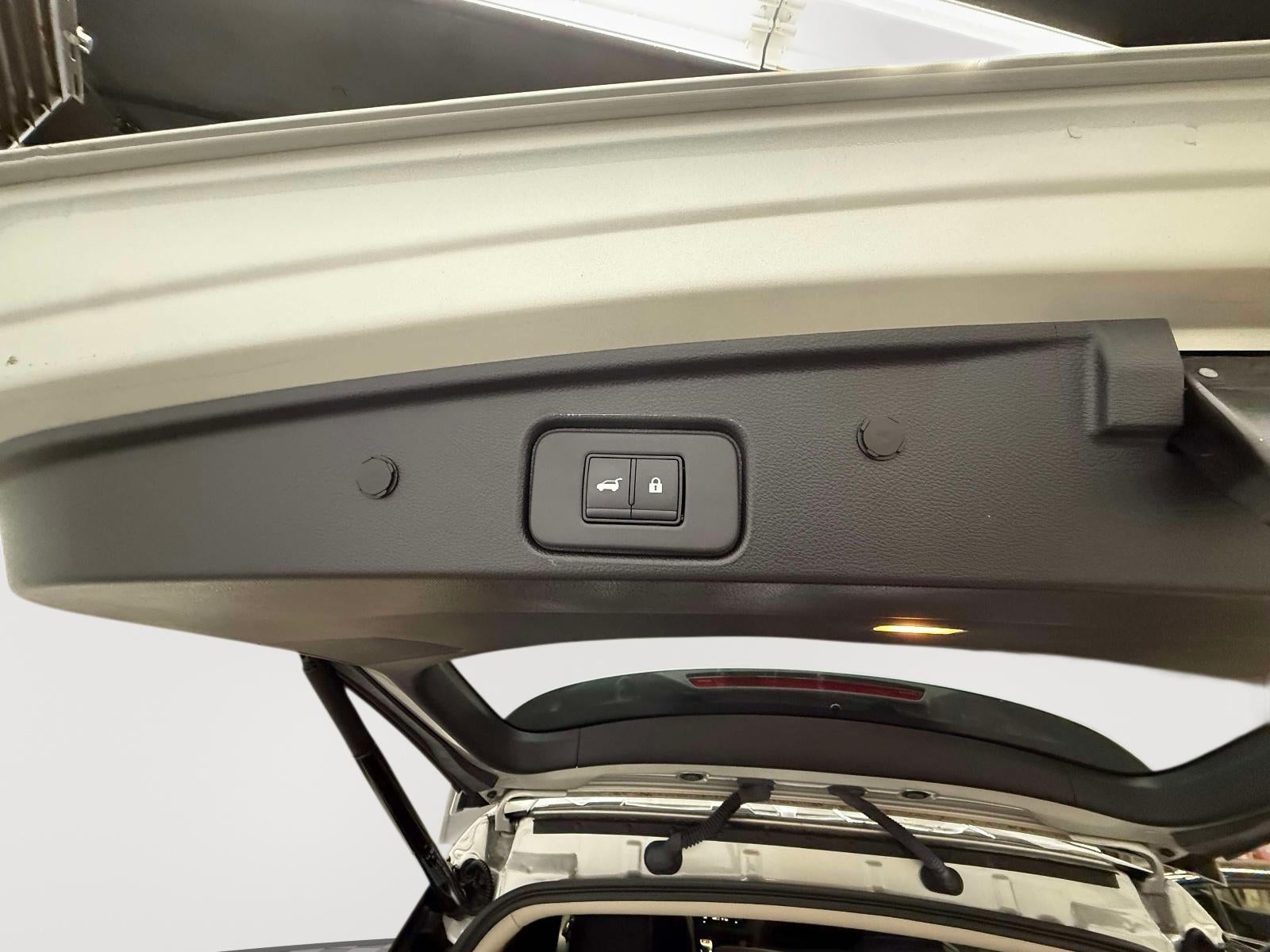 2024 Nissan Pathfinder SL 4WD