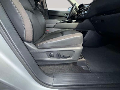 2024 Nissan Pathfinder SL 4WD