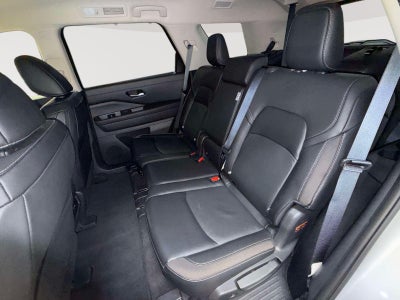 2024 Nissan Pathfinder SL 4WD