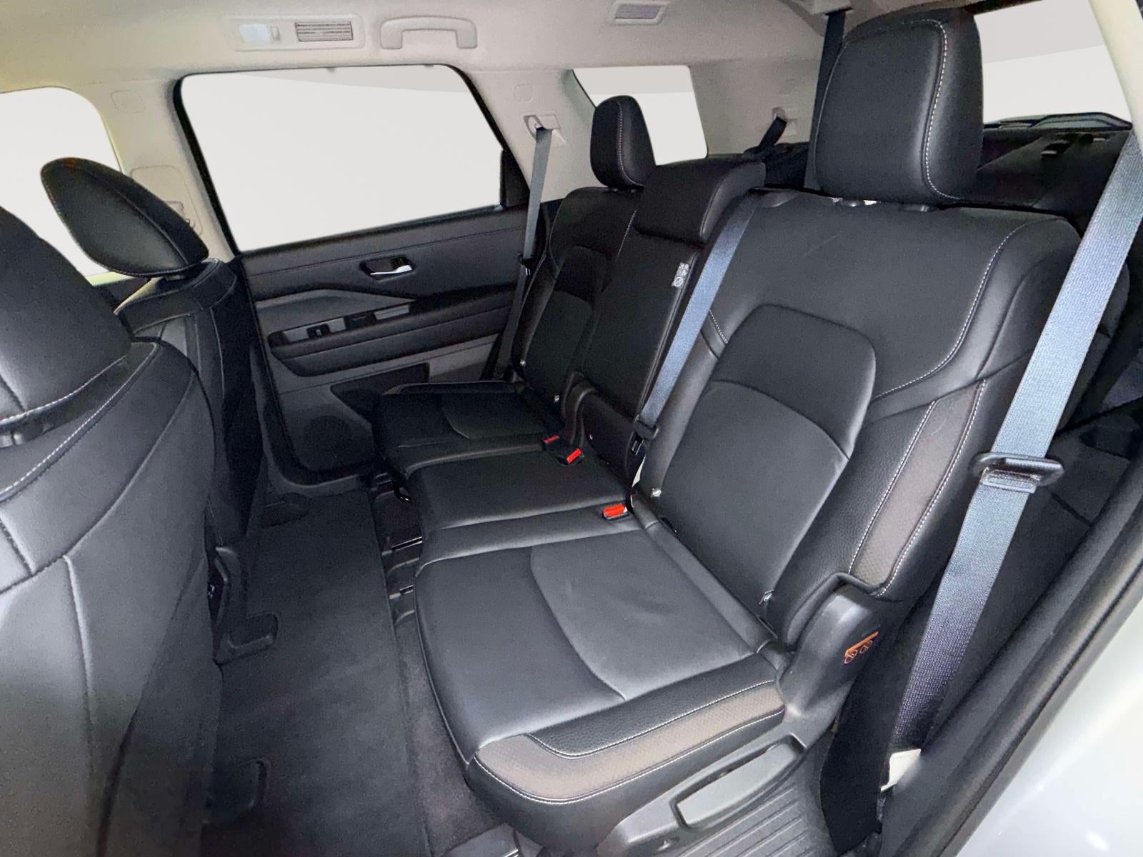 2024 Nissan Pathfinder SL 4WD