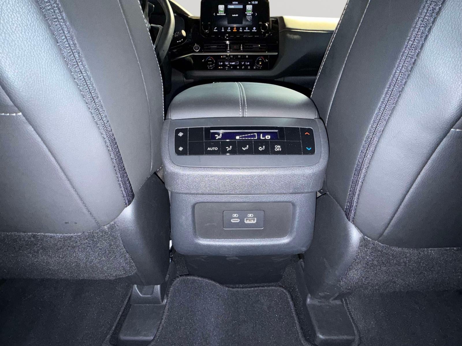 2024 Nissan Pathfinder SL 4WD