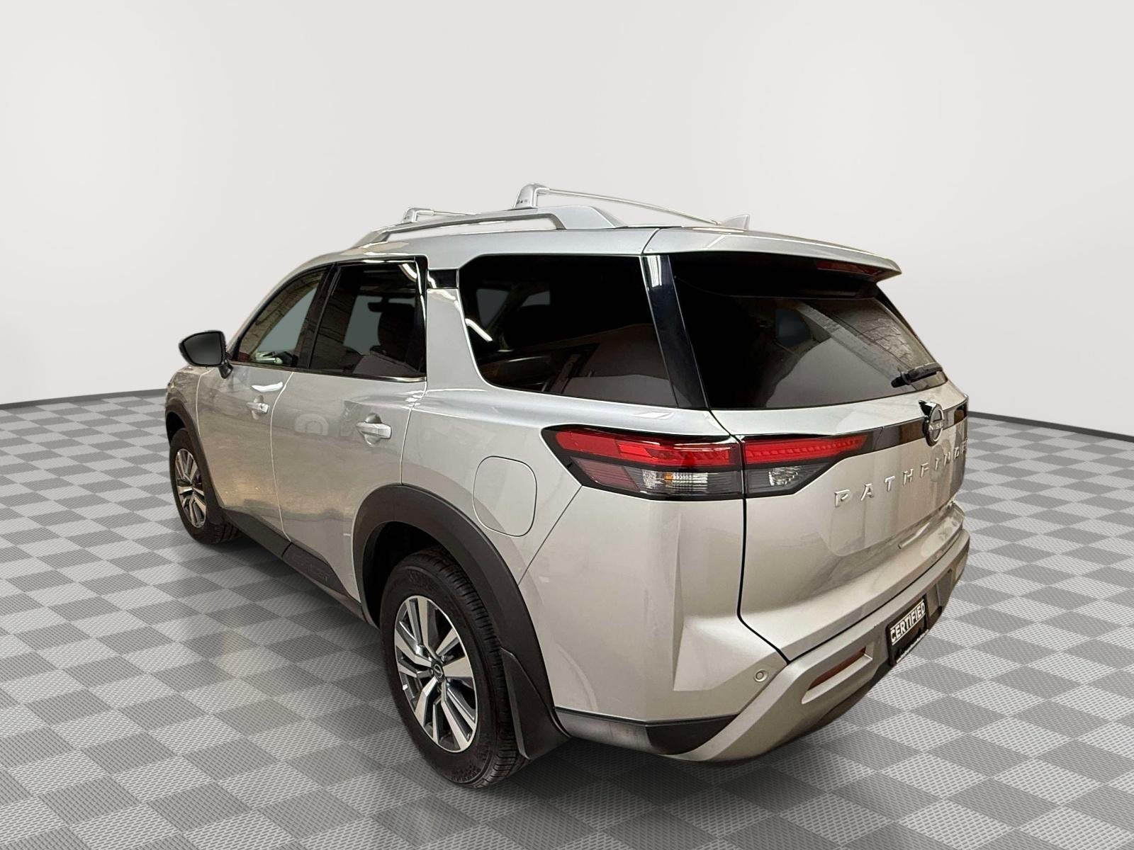 2024 Nissan Pathfinder SL 4WD