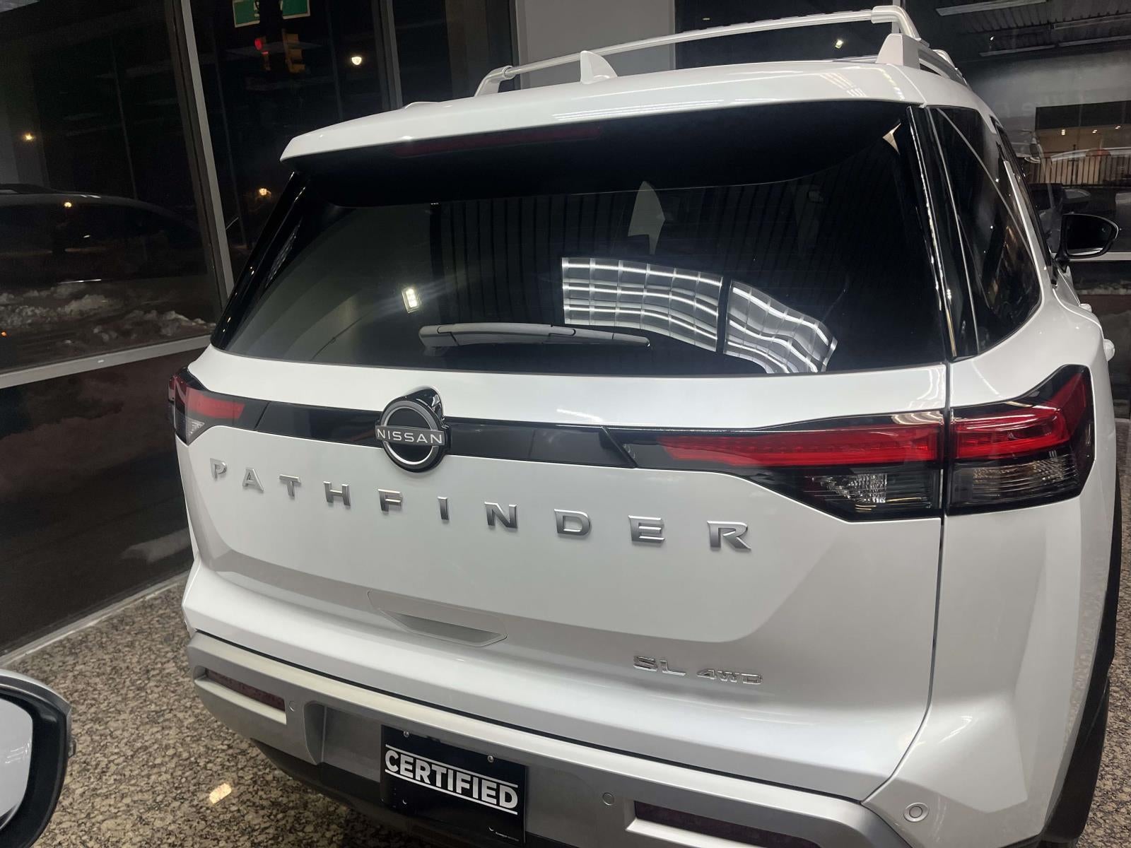 2025 Nissan Pathfinder SL 4WD