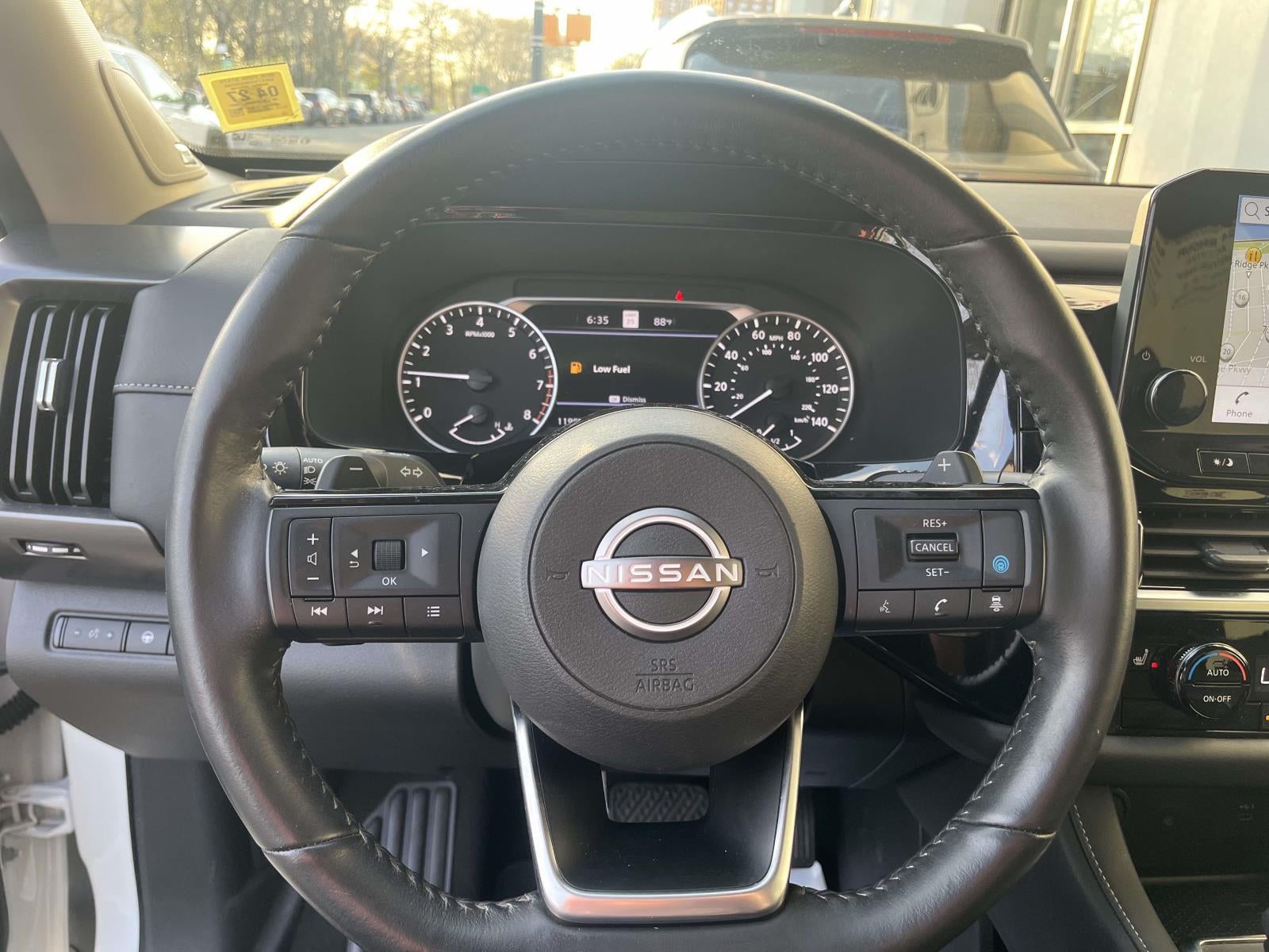 2023 Nissan Pathfinder SL 4WD