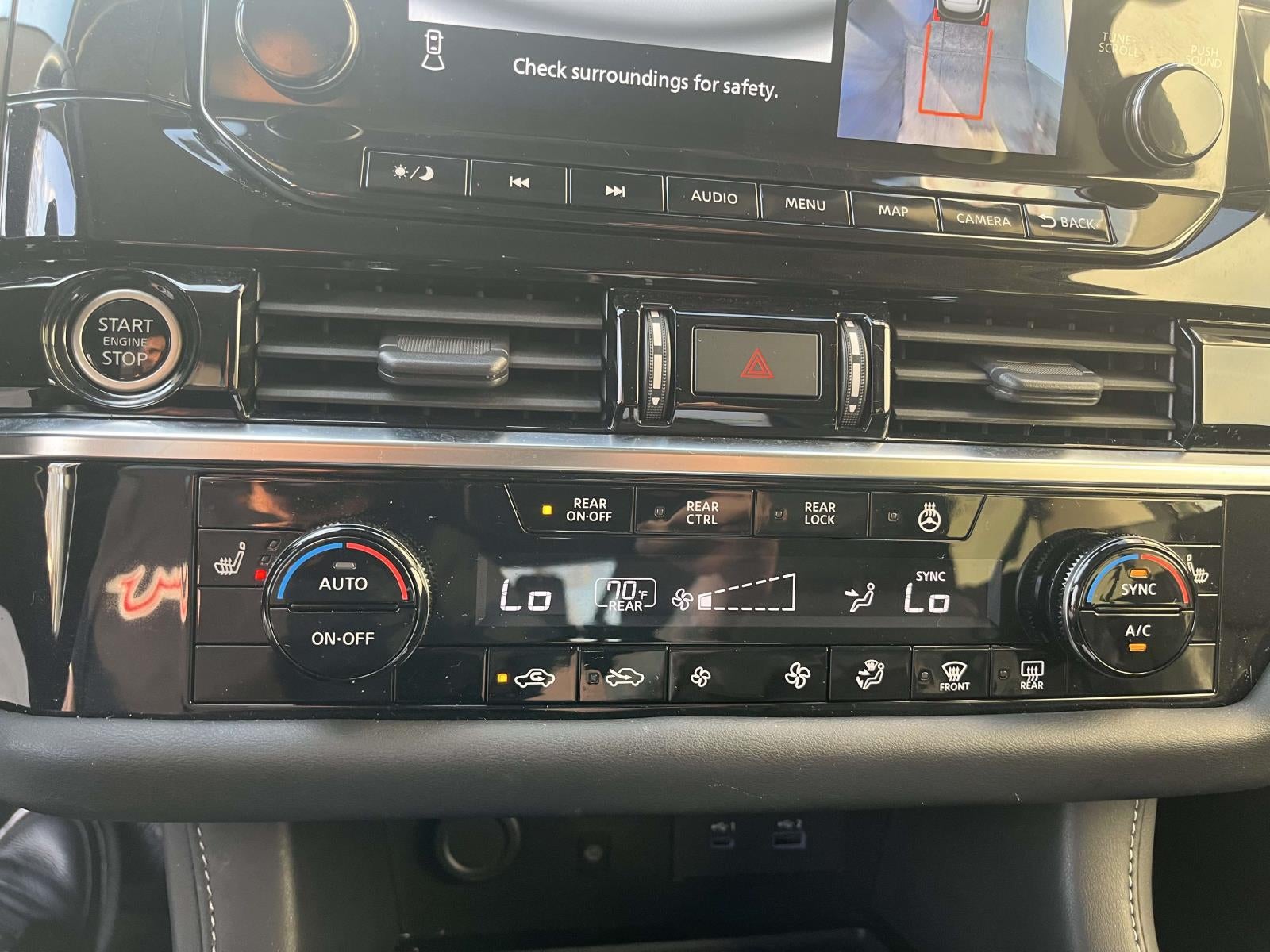 2024 Nissan Pathfinder SL 4WD