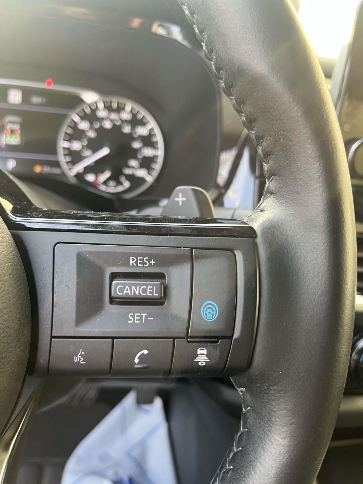 2024 Nissan Pathfinder SL 4WD