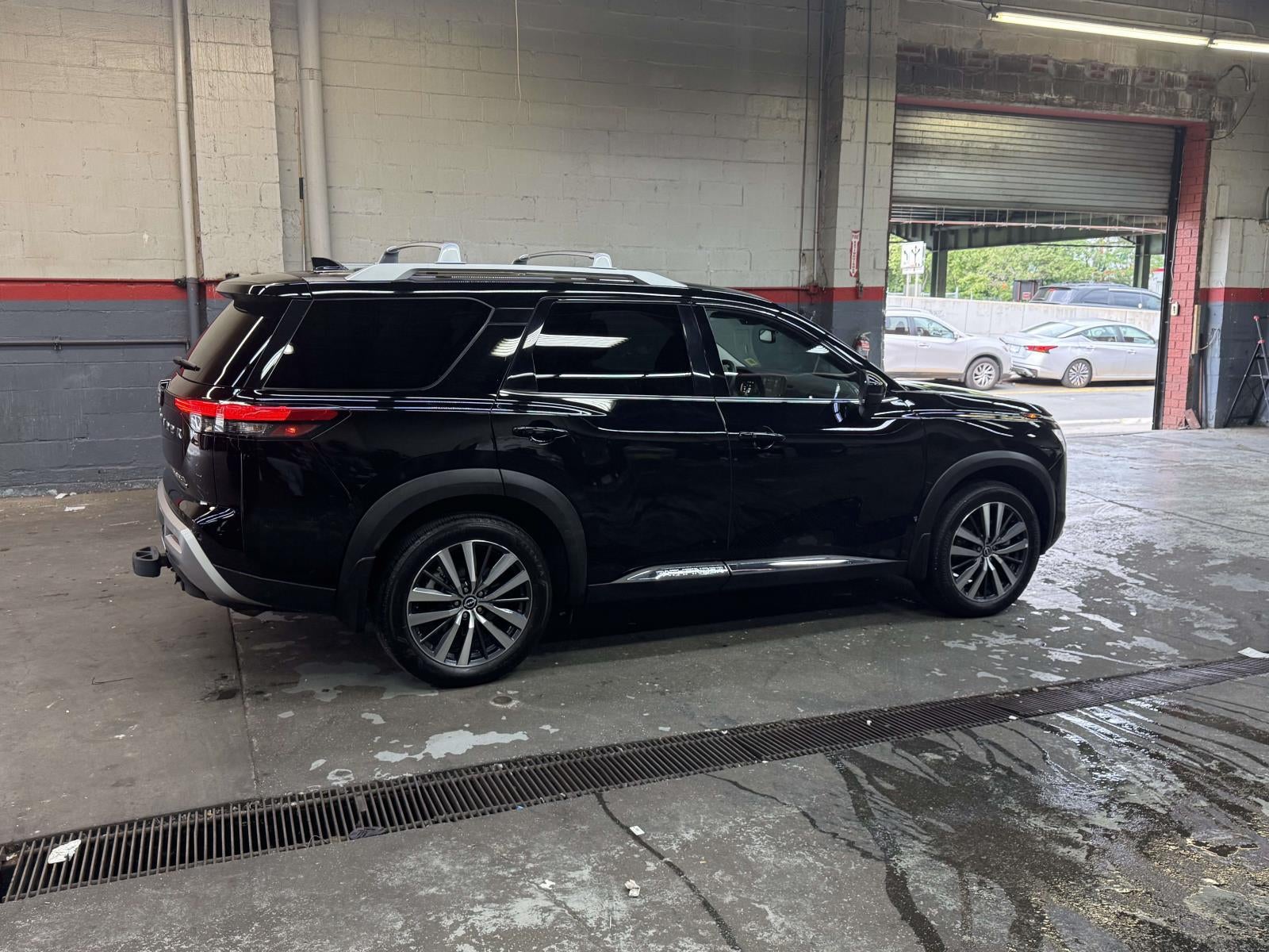 2022 Nissan Pathfinder Platinum 4WD