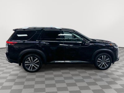 2022 Nissan Pathfinder Platinum 4WD