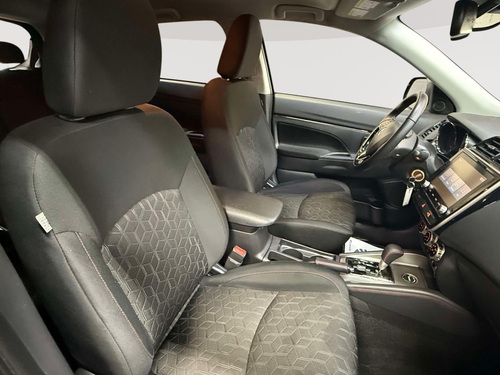 2024 Mitsubishi Outlander Sport 2.0 LE AWC