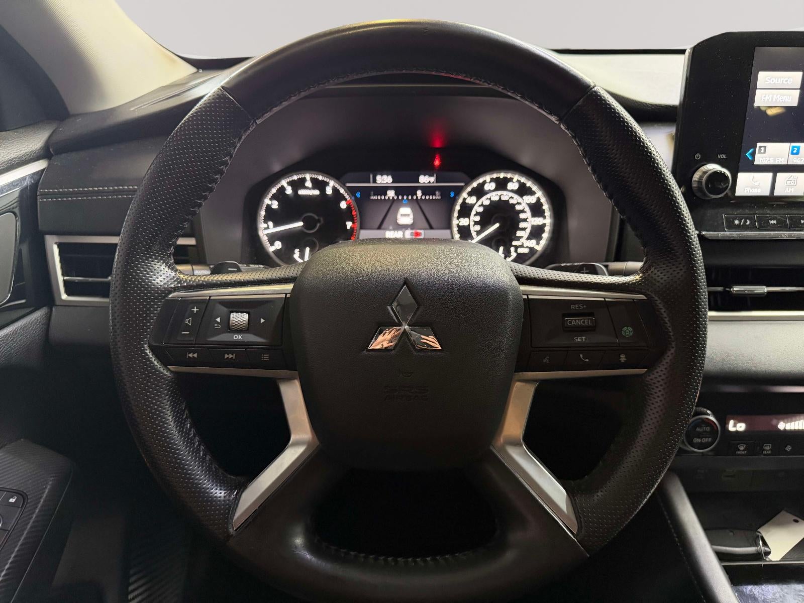 2022 Mitsubishi Outlander SE