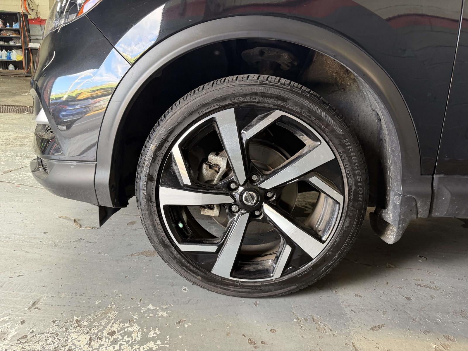 2022 Nissan Rogue Sport SL AWD Xtronic CVT