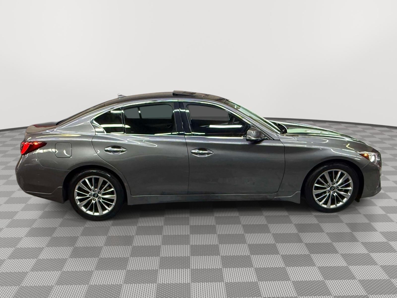 2023 INFINITI Q50 LUXE