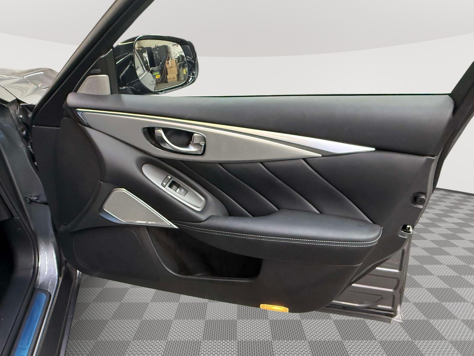 2023 INFINITI Q50 LUXE