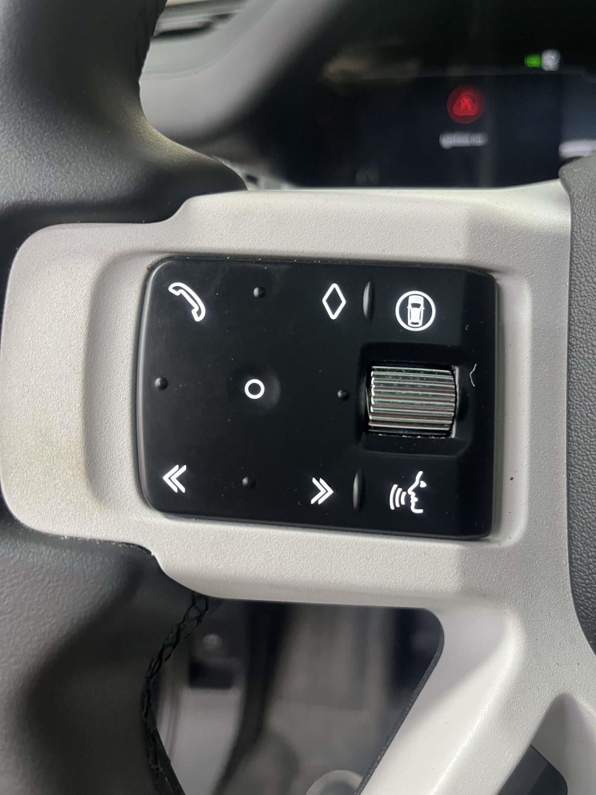 2025 Land Rover Defender 110 P400 S