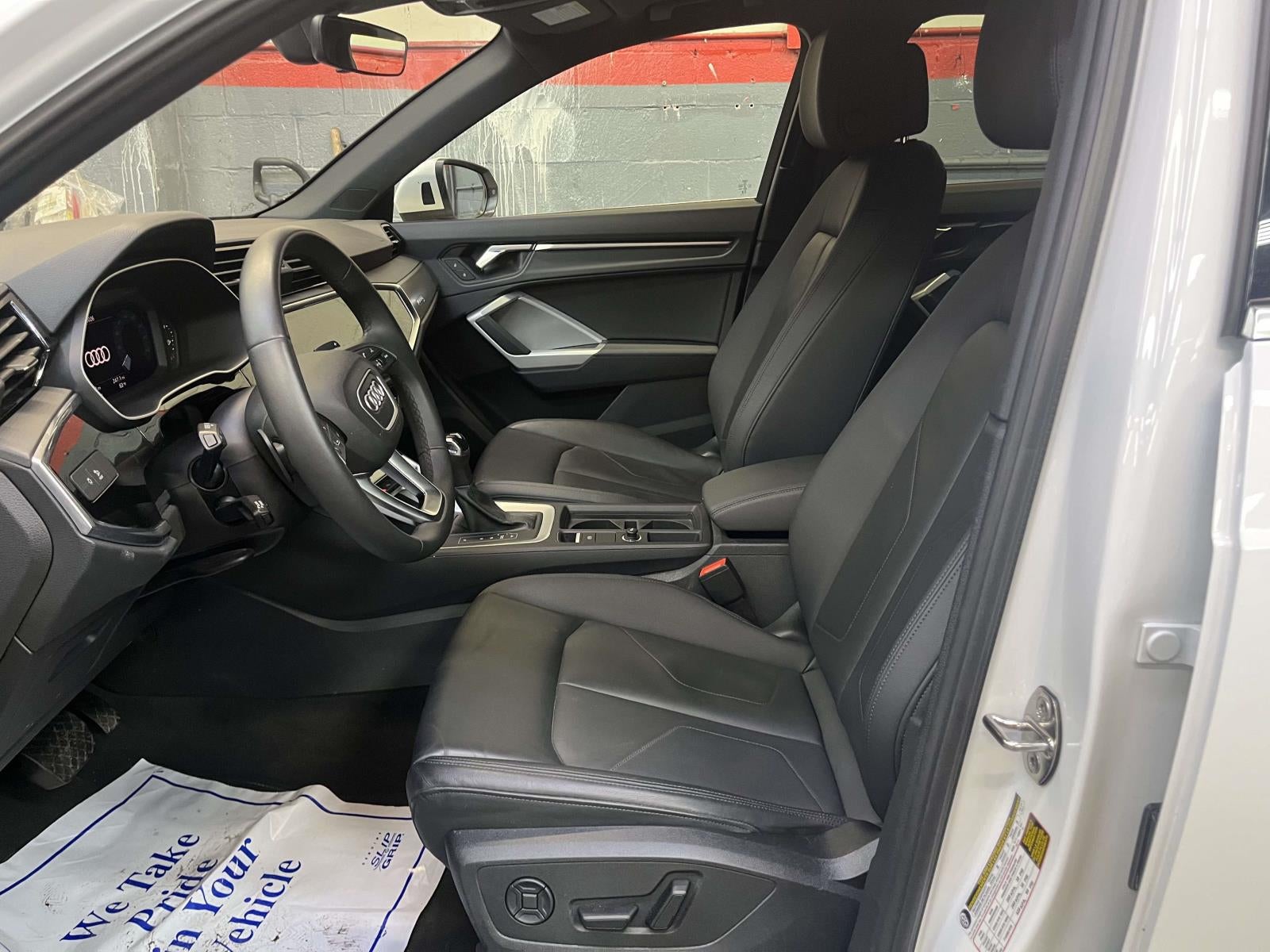 2025 Audi Q3 Premium 45 TFSI S line quattro Tiptronic