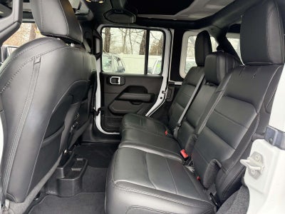 2019 Jeep Wrangler Unlimited Sahara Altitude 4x4