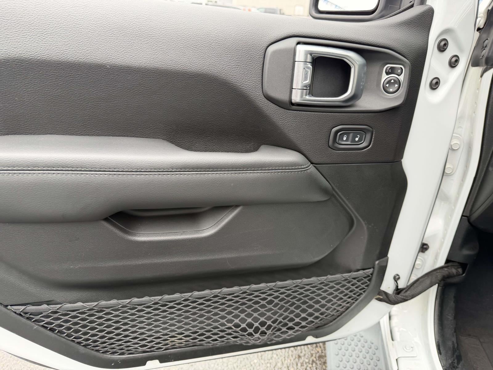 2019 Jeep Wrangler Unlimited Sahara Altitude 4x4