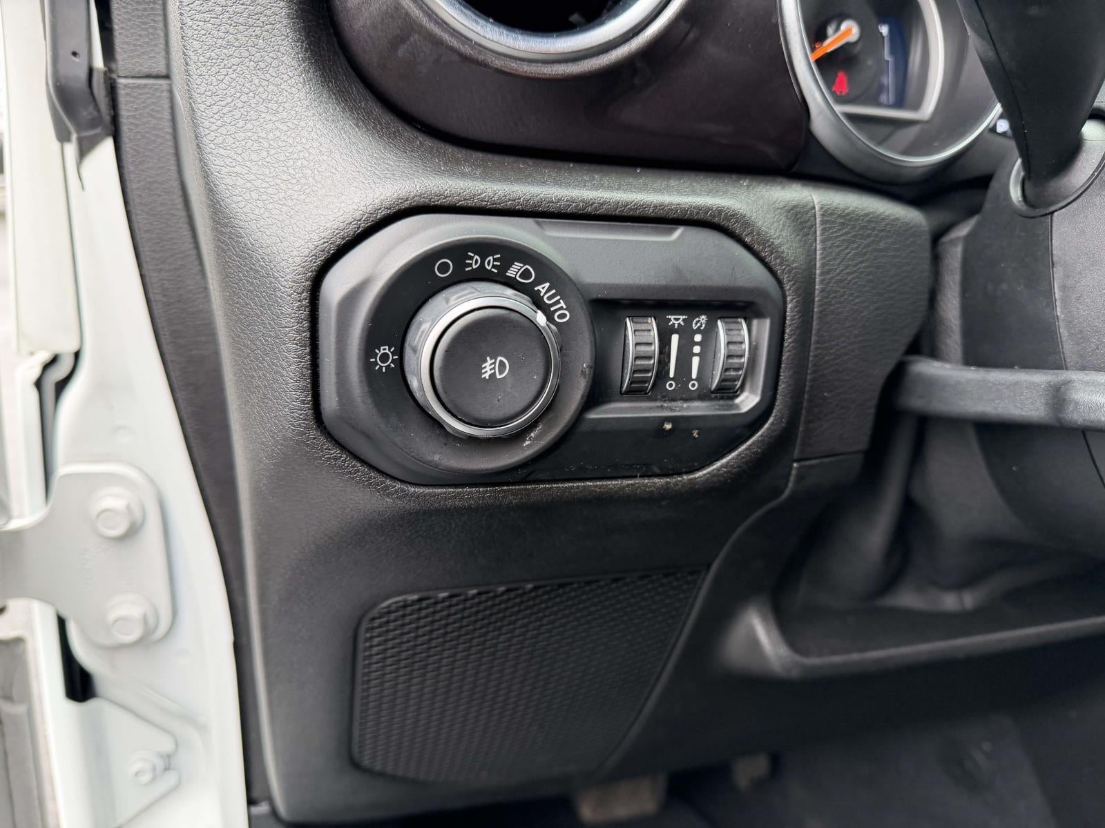 2019 Jeep Wrangler Unlimited Sahara Altitude 4x4