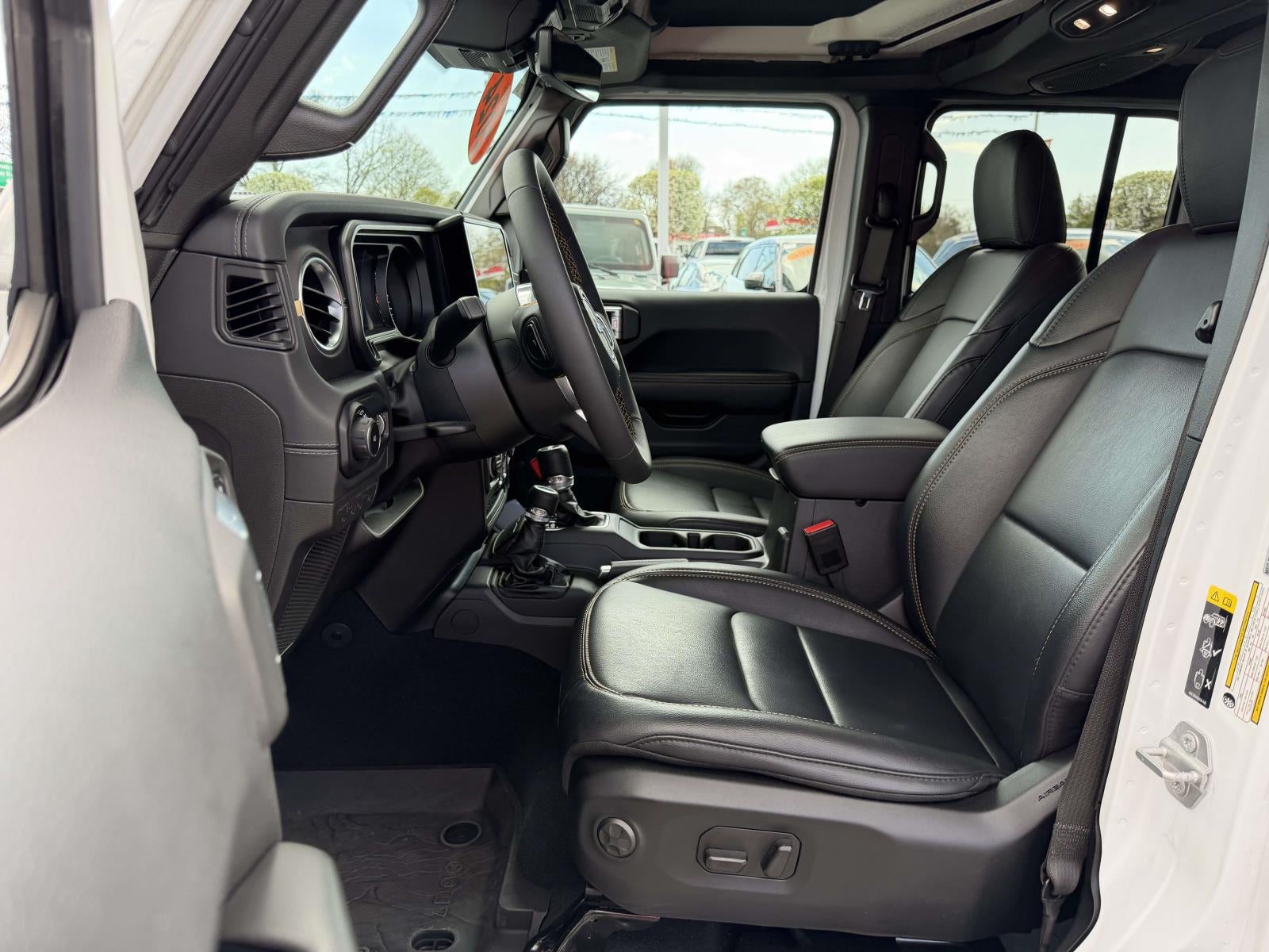 2024 Jeep Wrangler 4-Door Sahara 4x4