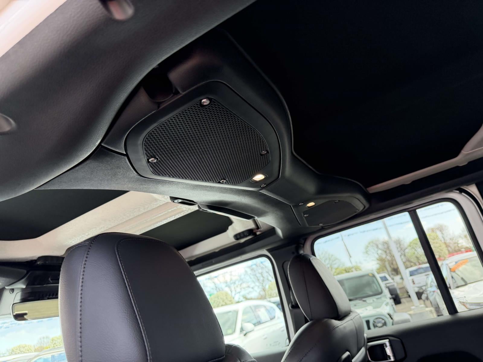 2024 Jeep Wrangler 4-Door Sahara 4x4