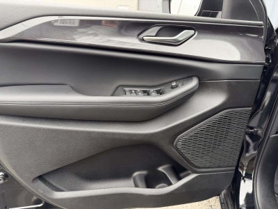 2023 Jeep Grand Cherokee Laredo 4x4