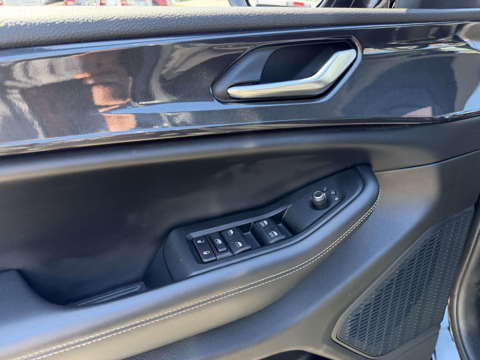 2023 Jeep Grand Cherokee Laredo 4x4