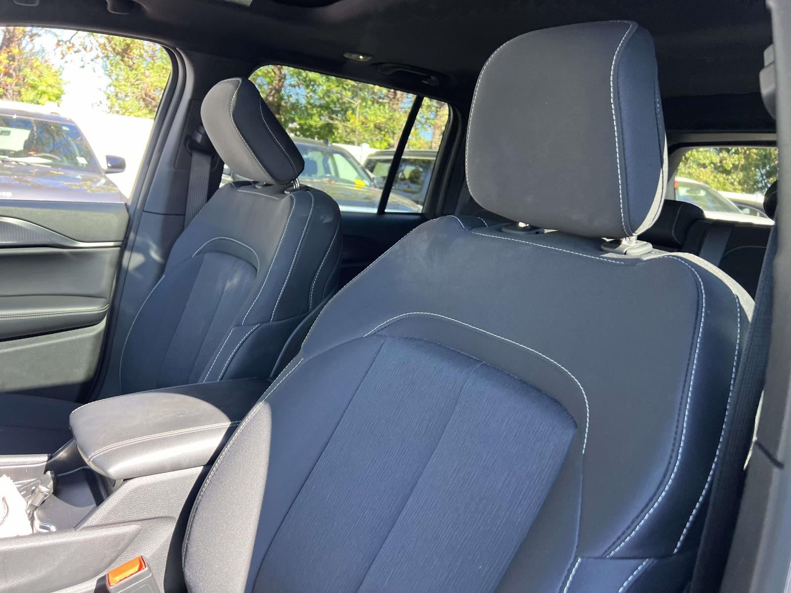 2025 Jeep Grand Cherokee Laredo X 4x4