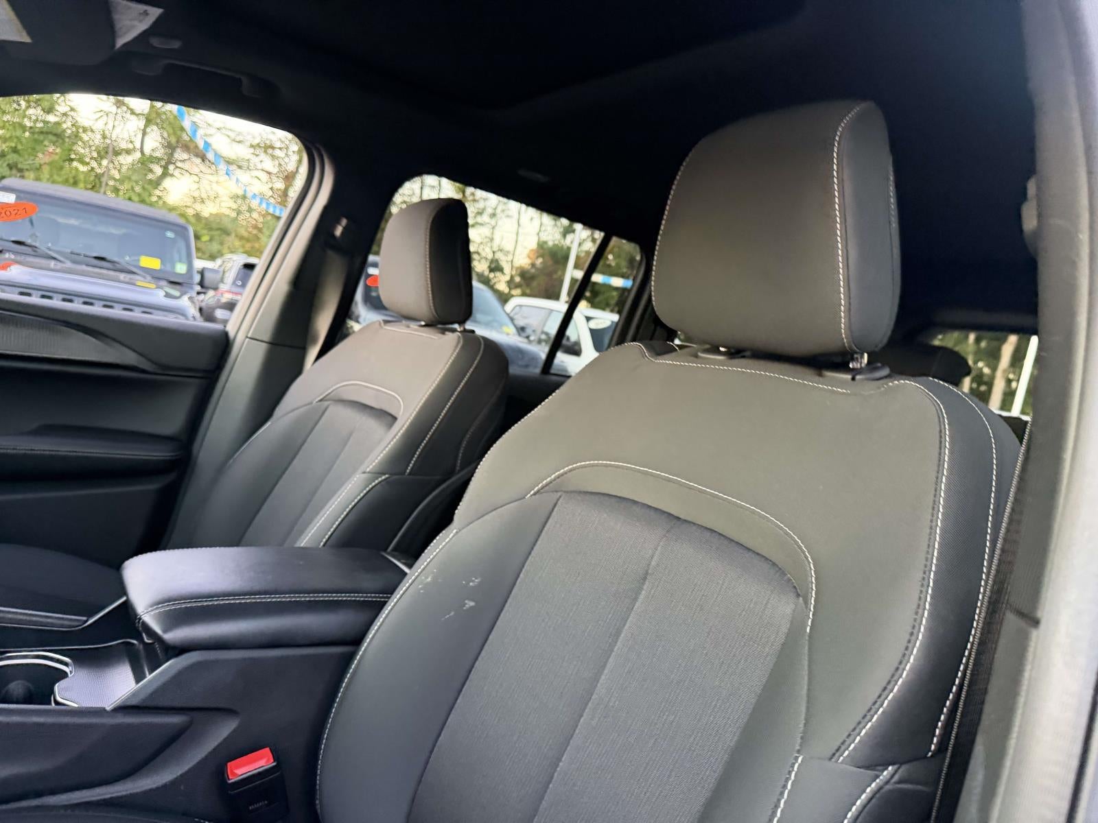 2025 Jeep Grand Cherokee Laredo X 4x4