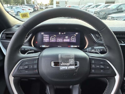 2025 Jeep Grand Cherokee Laredo X 4x4