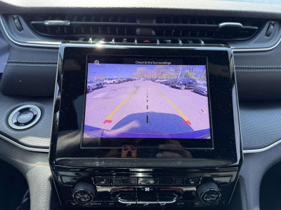 2025 Jeep Grand Cherokee Laredo X 4x4