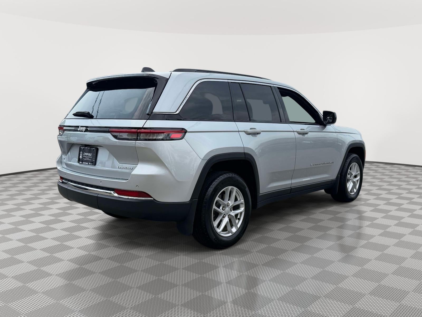 2025 Jeep Grand Cherokee Laredo X 4x4