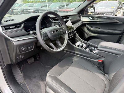 2025 Jeep Grand Cherokee Laredo X 4x4