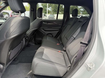 2025 Jeep Grand Cherokee Laredo X 4x4