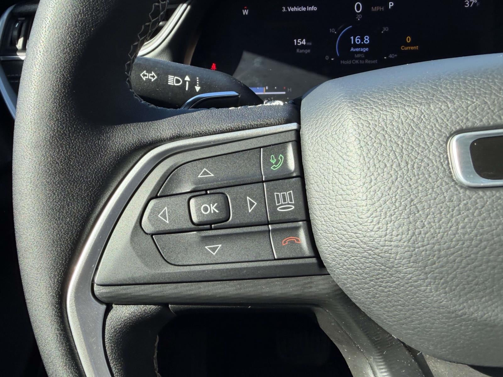 2025 Jeep Grand Cherokee Laredo X 4x4