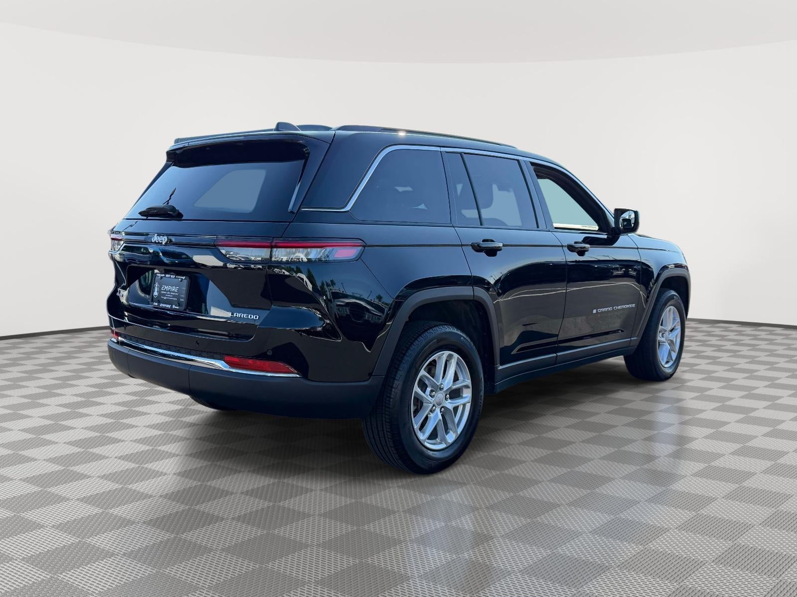 2025 Jeep Grand Cherokee Laredo X